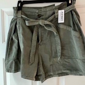Old Navy shorts NWT Size Med